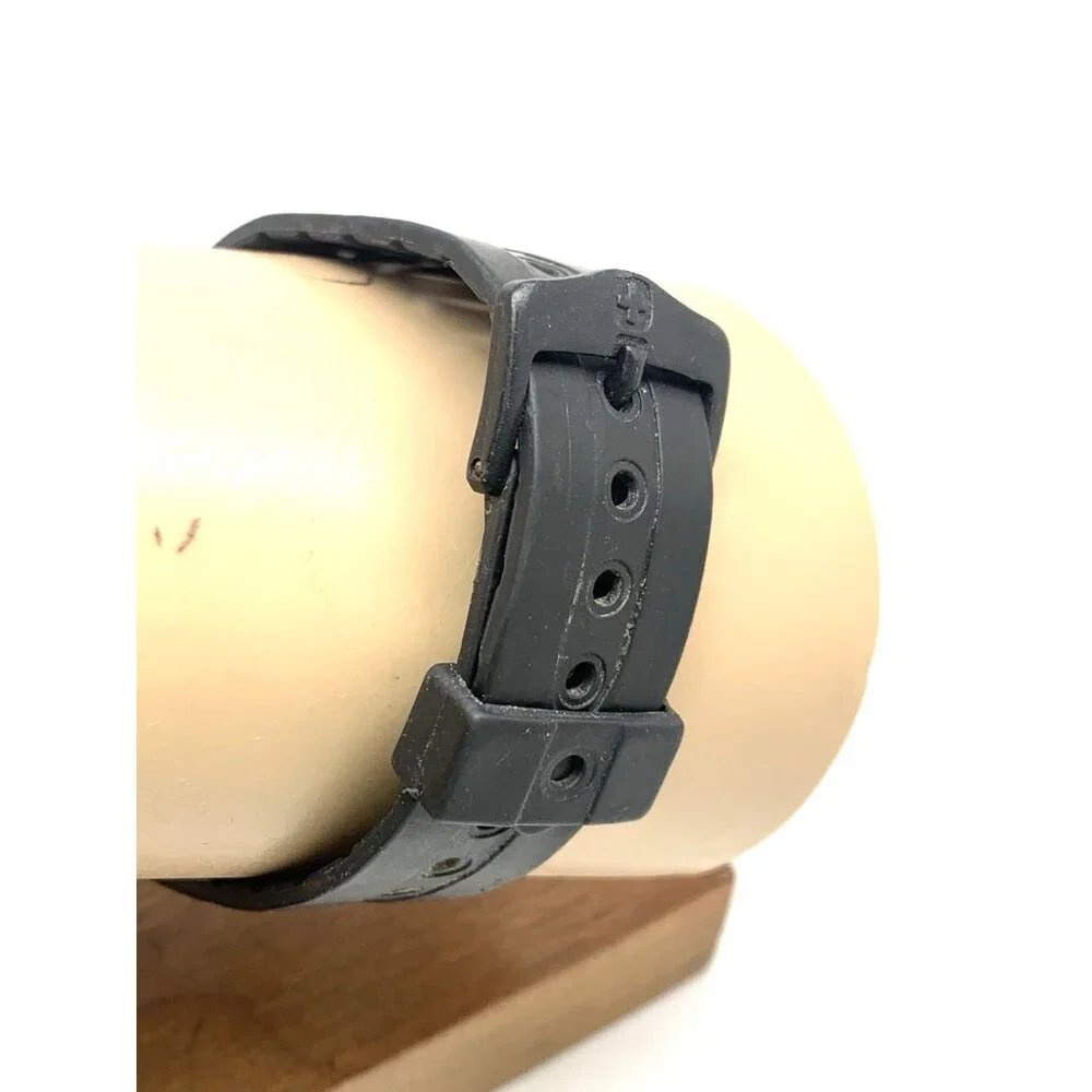 Swiss Military SAK Unisex Watch 092.8307 Swiss Quartz Black Rubber Strap 35mm